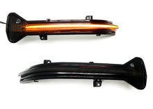Lade das Bild in den Galerie-Viewer, RW Automotive LED Seitenblinker dynamisch smoke