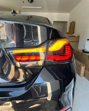 Lade das Bild in den Galerie-Viewer, LED Rückleuchte für BMW F32 F33 - Rotes Lichtsignal bei Bremsung oder Warnblinklicht
