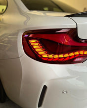 Load image into Gallery viewer, LED Rückleuchte für BMW F22 F23 F87 - Rotes Lichtsignal bei Bremsung oder Warnblinklicht
